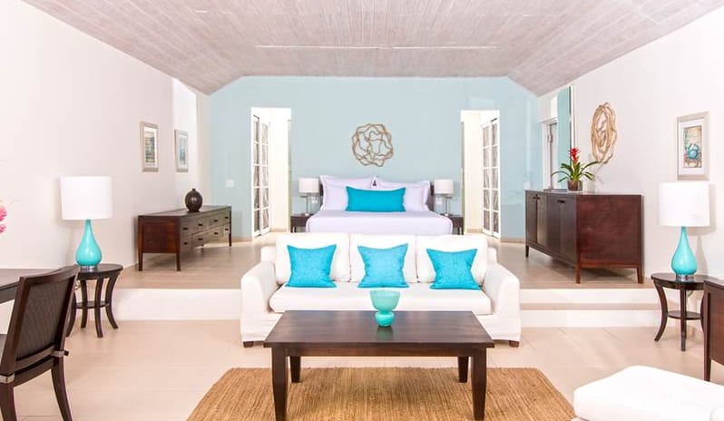 Beach Balcony Suite 1_001